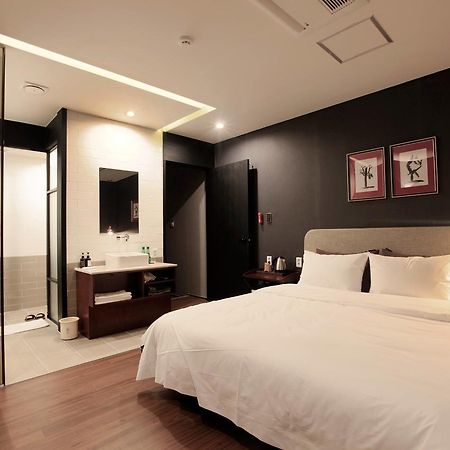 Brown-Dot Hotel Gupo Busan Ngoại thất bức ảnh